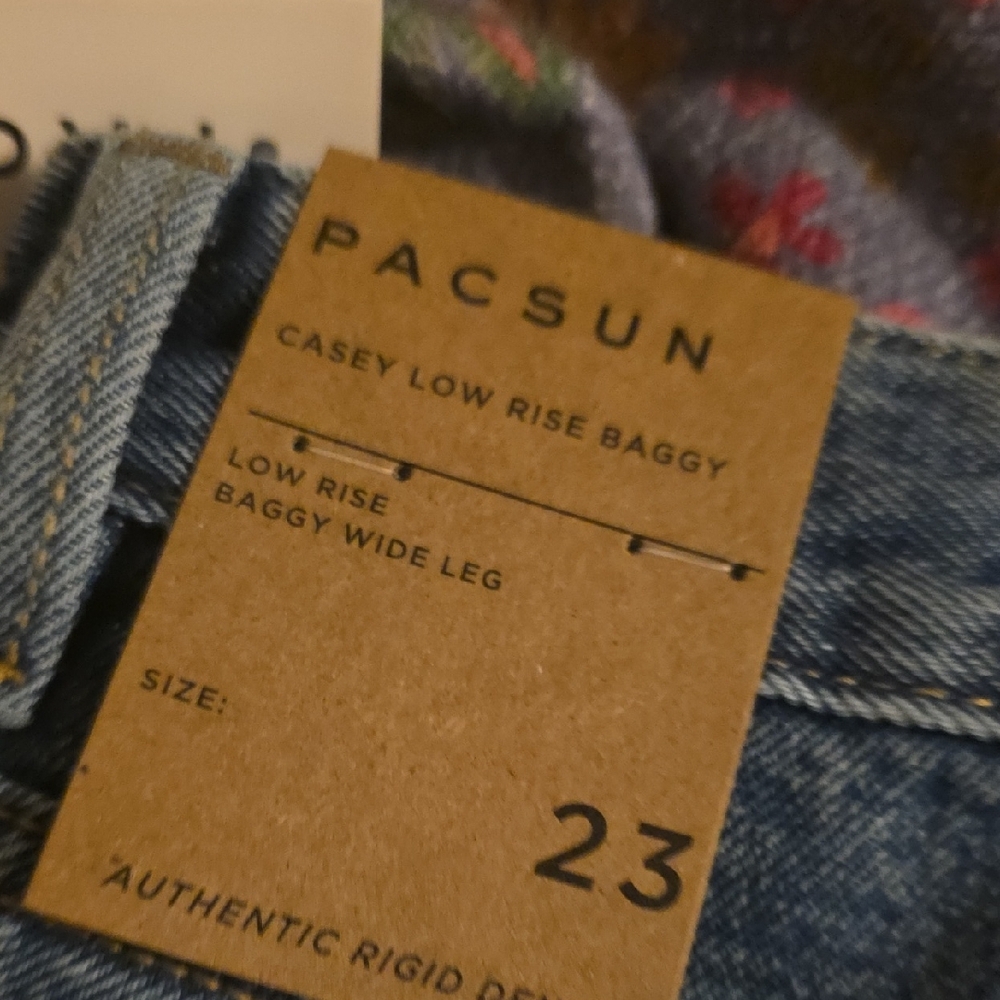 PacSun Women's Classic Blue Straight Leg Jeans - Picture 8 of 8